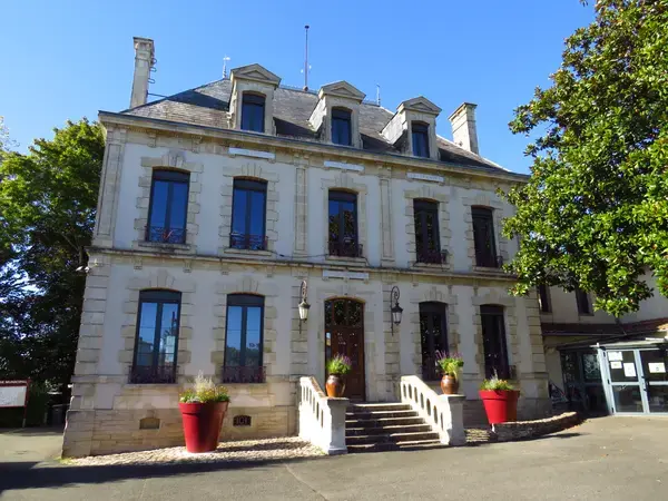 Monte Escalier Assistance Installateur Monte escalier La Crèche
