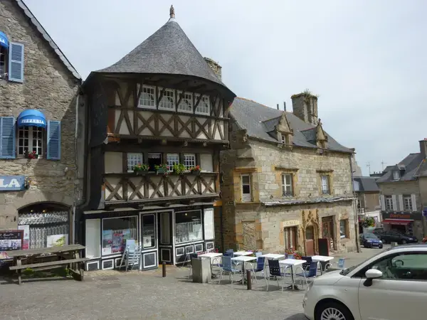 Monte Escalier Assistance Installateur Monte escalier Saint-Renan