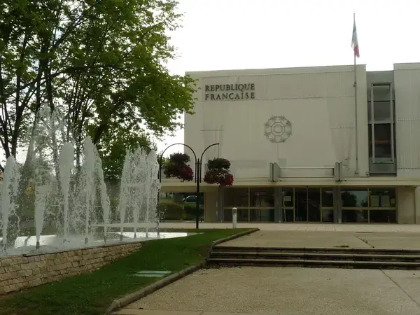 Monte Escalier Assistance Installateur Monte escalier Saint-Yrieix-sur-Charente